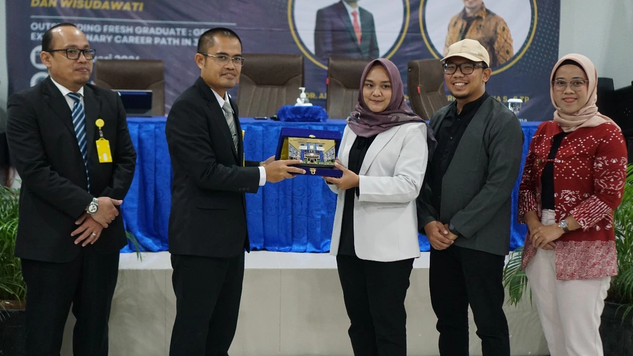 PENANDATANGANAN KERJASAMA OPERASIONAL FAKULTAS EKONOMIKA DAN BISNIS UNIVERSITAS NEGERI SEMARANG DENGAN PADMA GLOBAL NUSATAMA