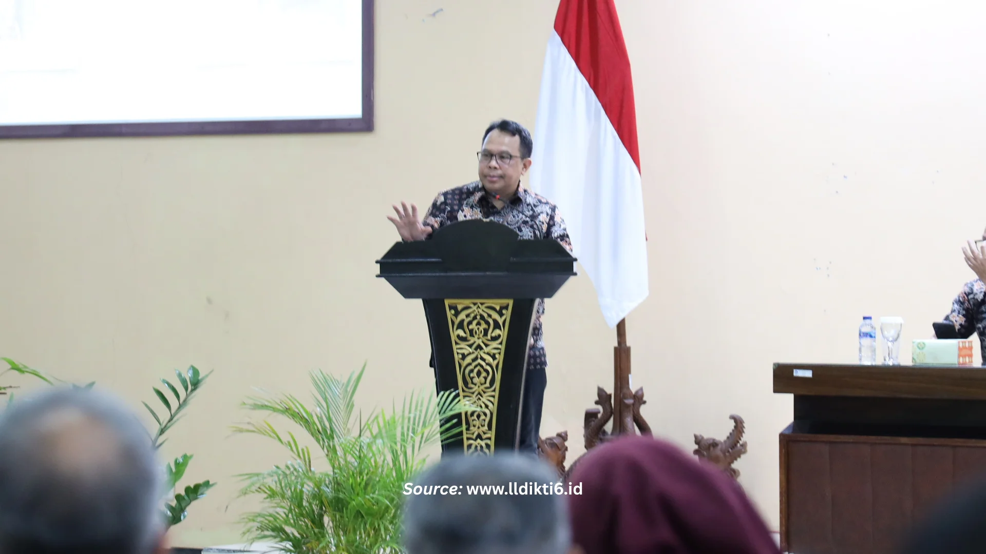 Kolaborasi Dosen dan Kepemimpinan Baru LLDIKTI Wilayah VI: Langkah Strategis Tingkatkan Mutu Perguruan Tinggi di Jawa Tengah