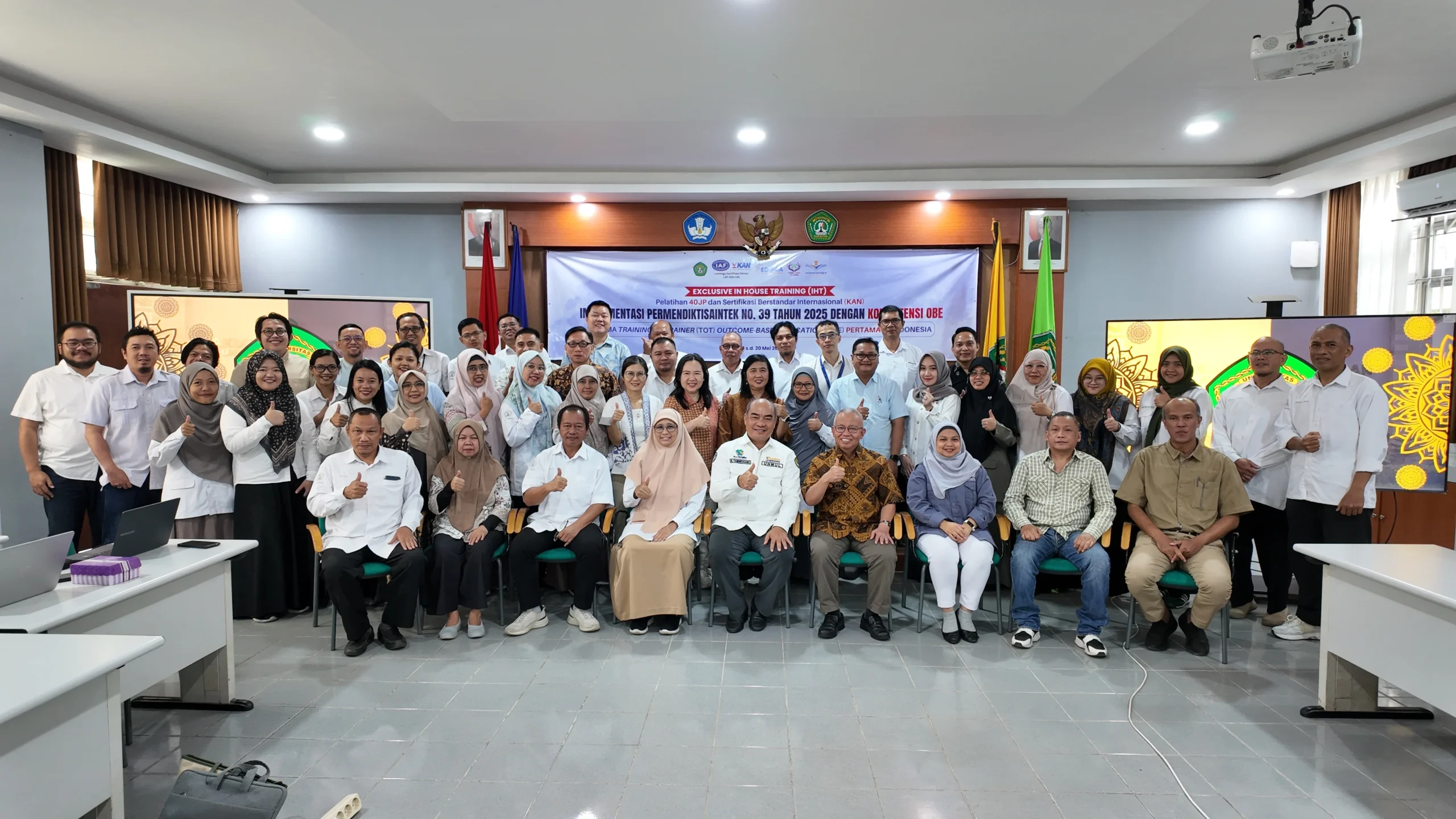 Sukses Gelar IHT & TOT OBE, mutuperguruantinggi.id Tingkatkan Mutu Kurikulum Fakultas Kedokteran UNMUL